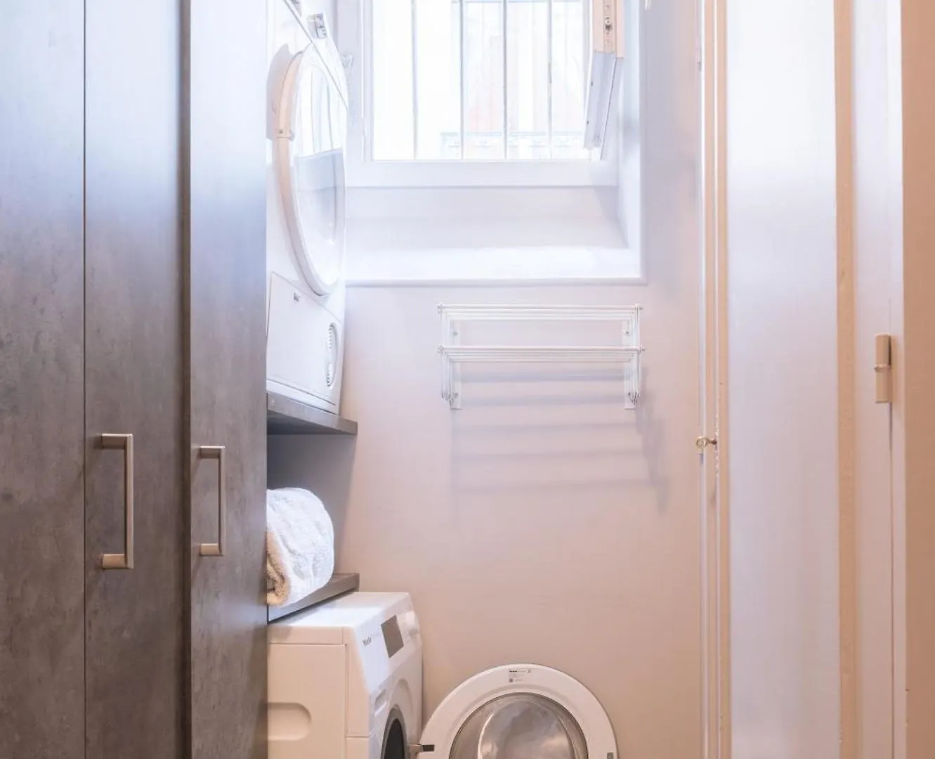 Luxurious 4 Bedroom Apartment Next To The Eiffel Tower París