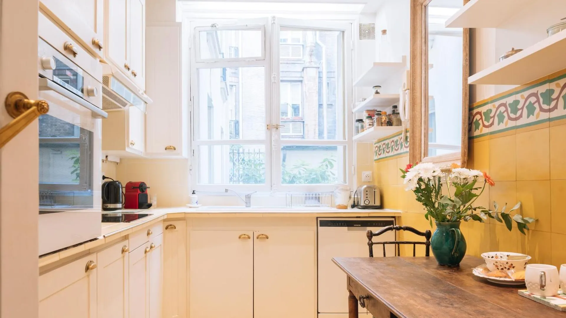 Luxurious 4 Bedroom Apartment Next To The Eiffel Tower 파리 0*,