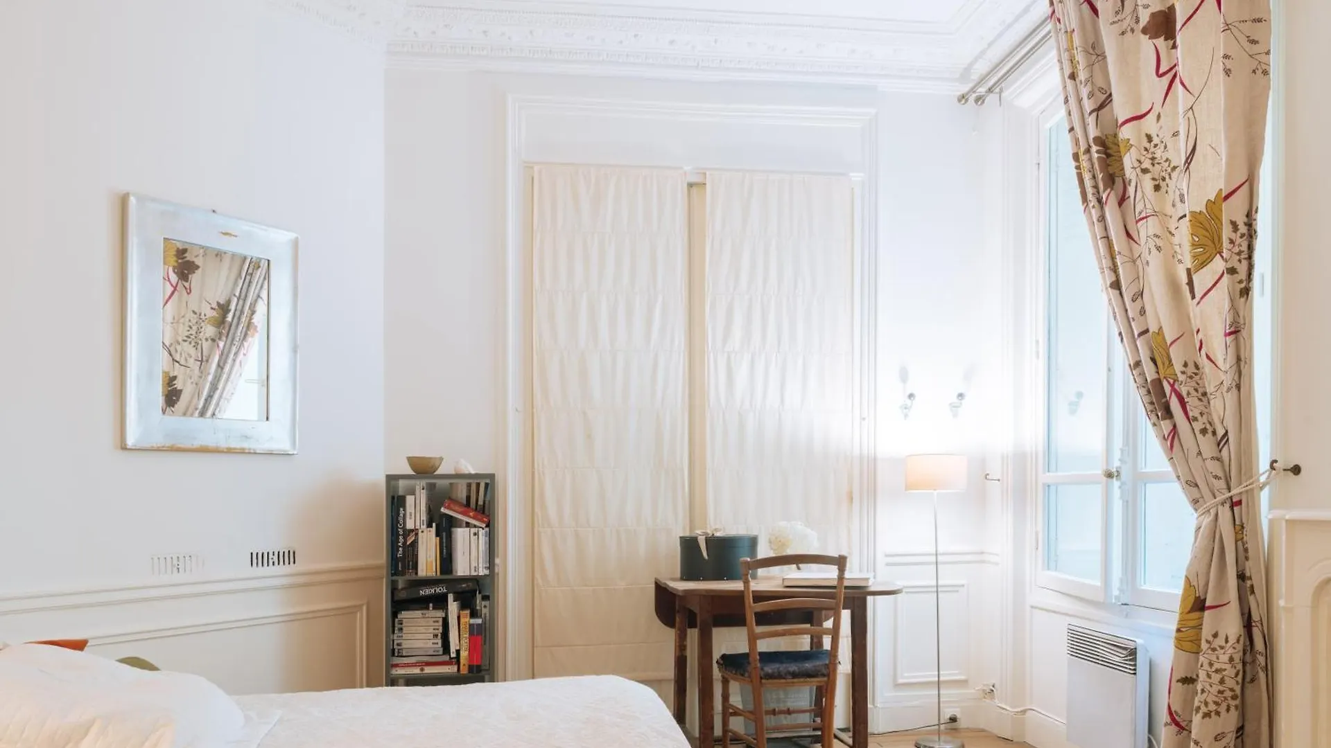 Luxurious 4 Bedroom Apartment Next To The Eiffel Tower Paryż