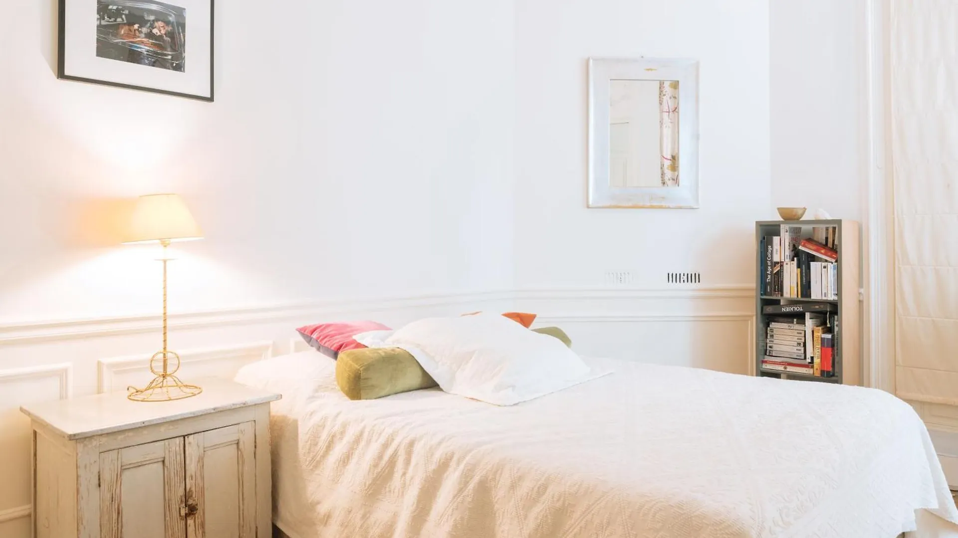 Luxurious 4 Bedroom Apartment Next To The Eiffel Tower Paryż