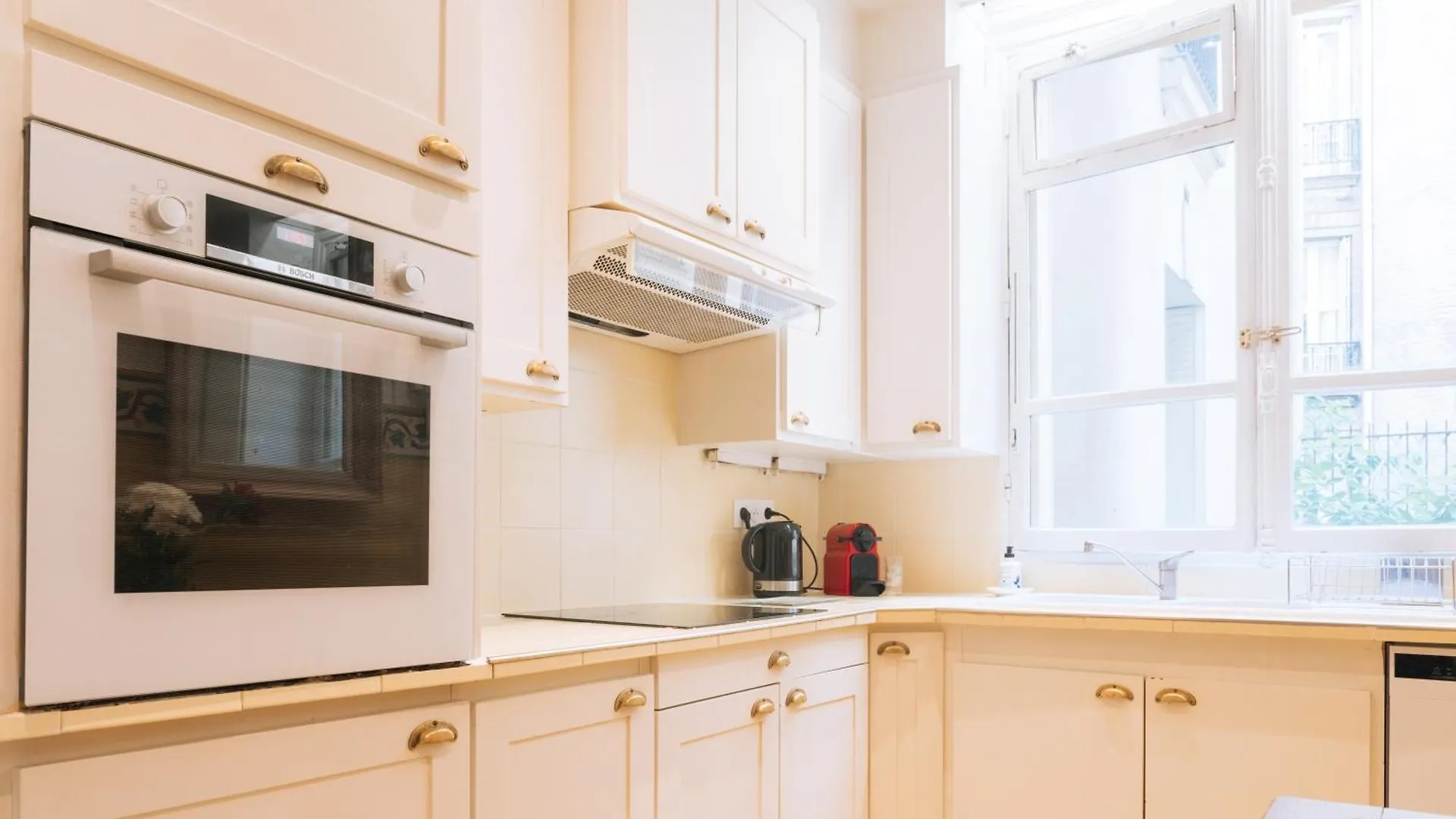 Luxurious 4 Bedroom Apartment Next To The Eiffel Tower Paryż